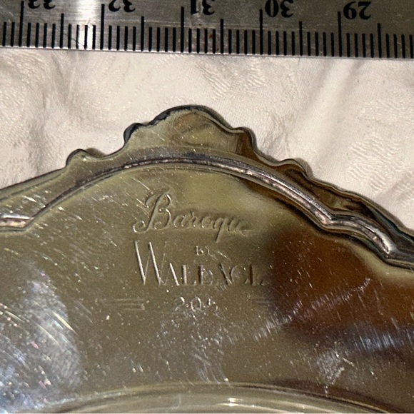 Elegant Silver Butter Dish with Lid - Picture 2 of 2